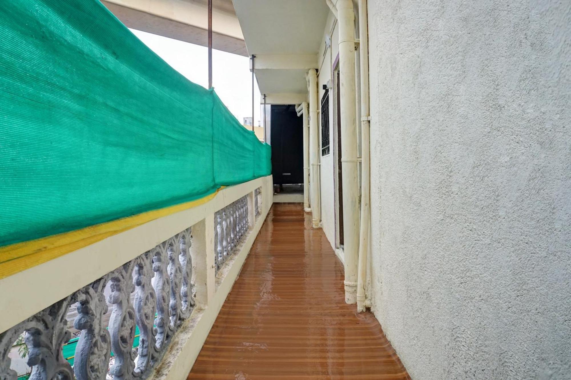 Hotel O Metro View Pimpri-Chinchwad Extérieur photo
